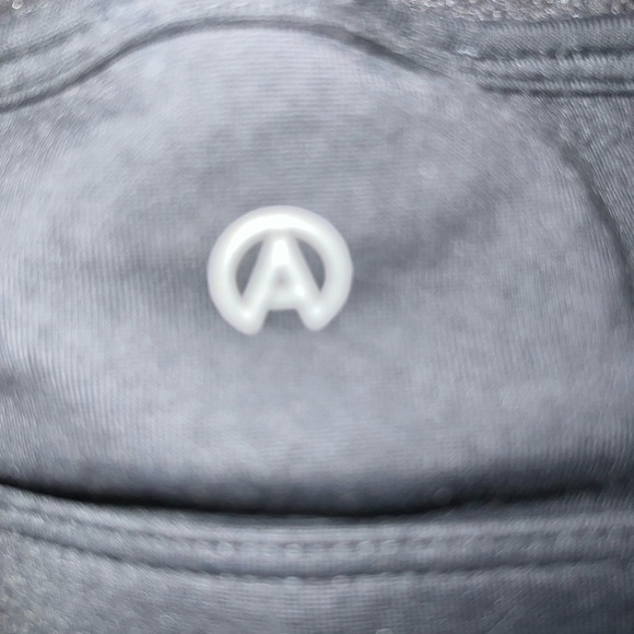 ASKYA Mesh Insert Sports Bra - Picture 5 of 8